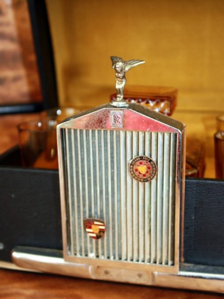 Cave a liquer in the form of a radiator grille from Rolls Royce