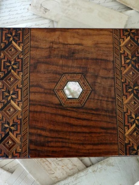 Victorian inlaid marquetry wooden jewellery or trinket box