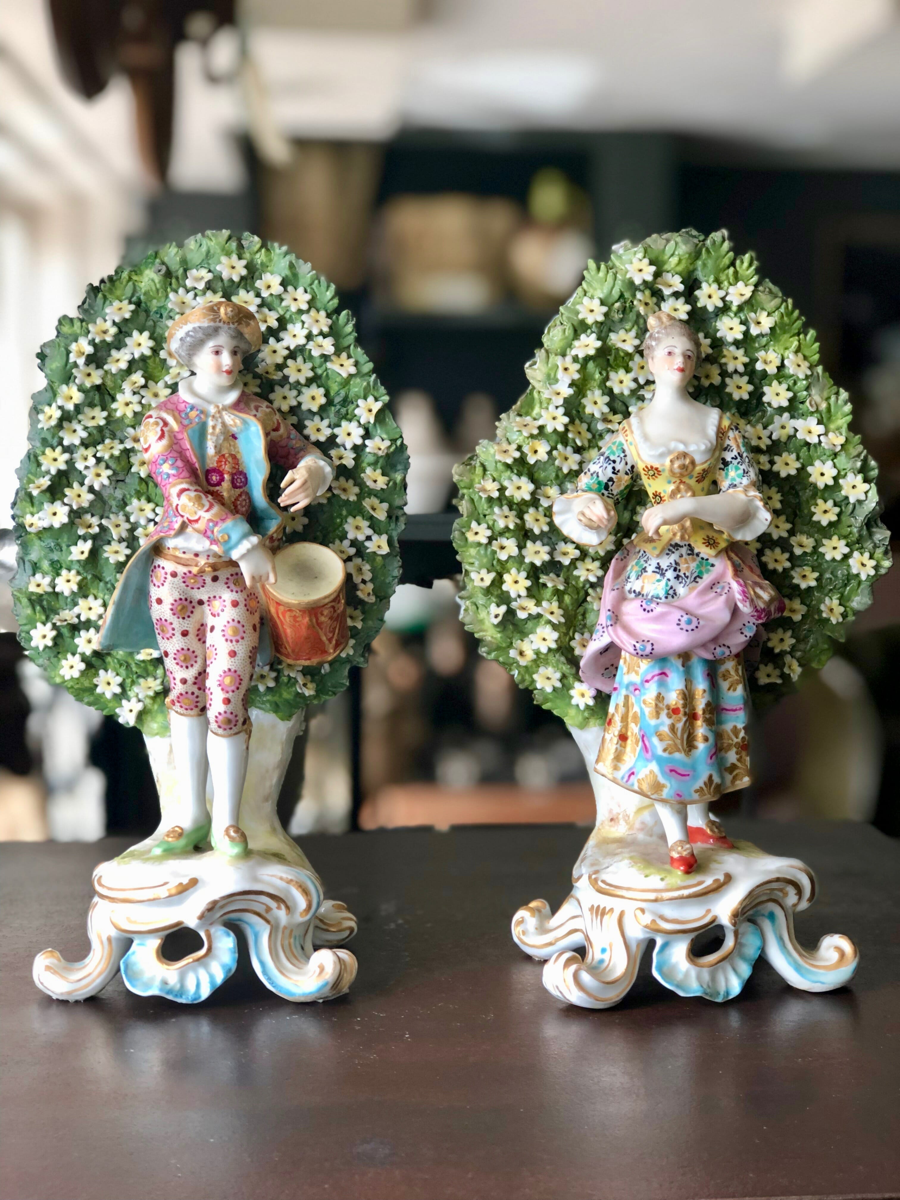 chelsea pottery figures