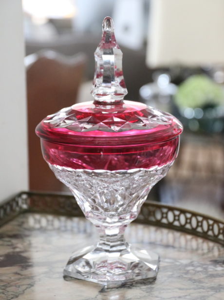 Val Saint Lambert crystal lidded bonbonnière