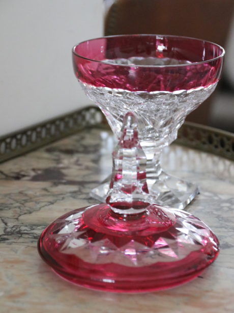 Val Saint Lambert crystal lidded bonbonnière