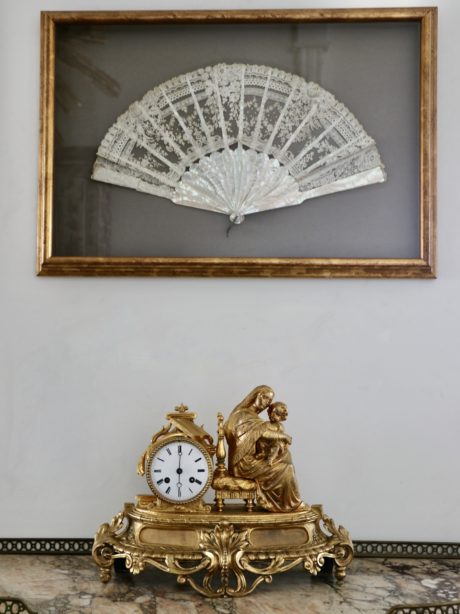 Antique Mother of pearl brussels lace fan c.1880