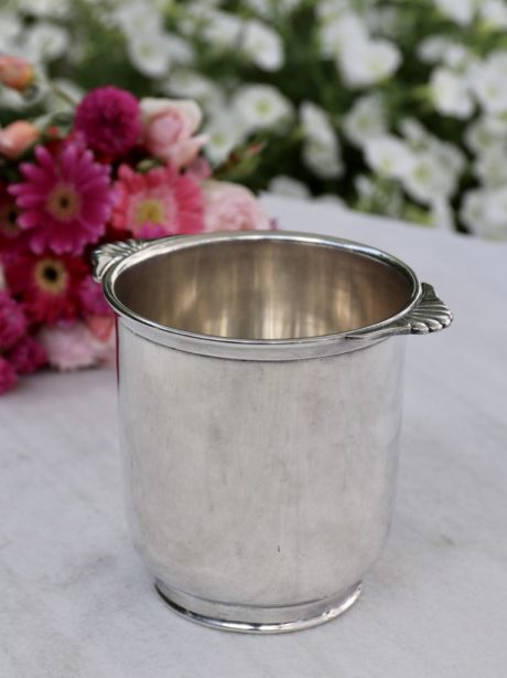 Classic silver plated shell handled ice bucket