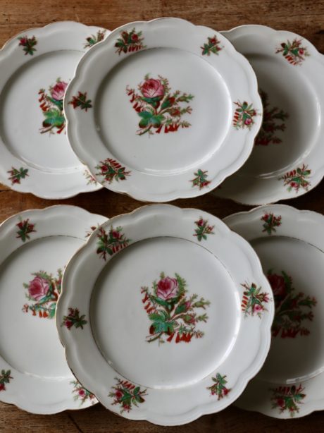 A set of Victorian dessert plates